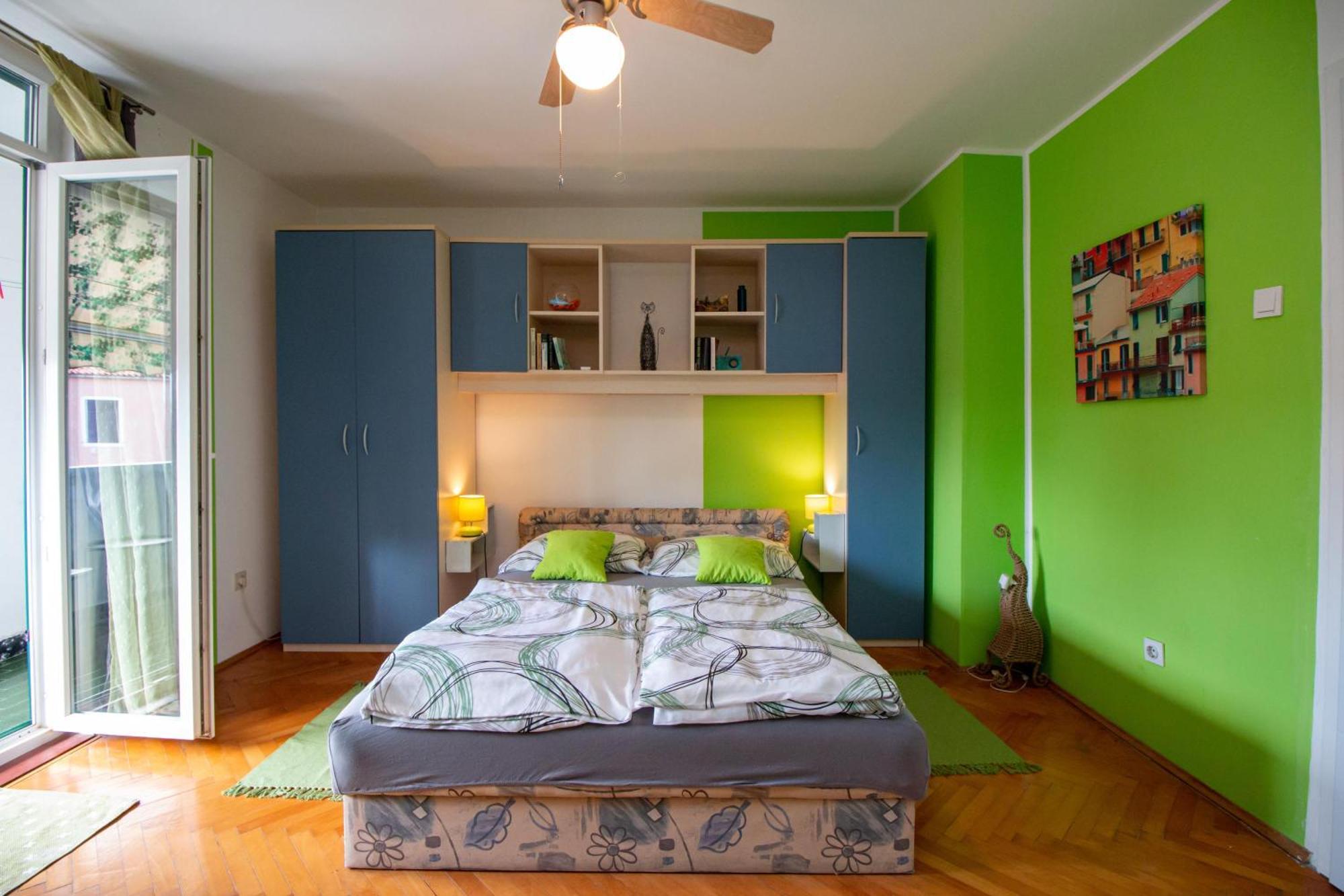Un Apartment *